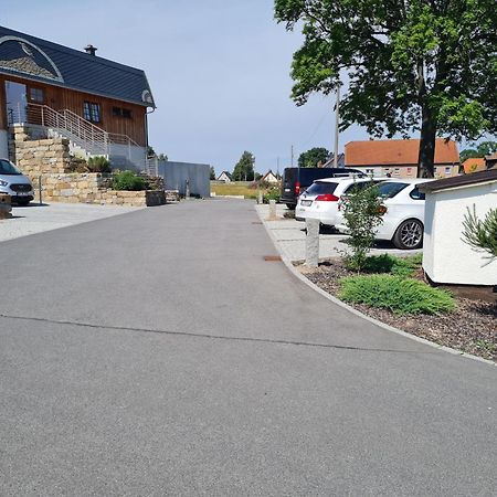 Familien- Und Apartmenthotel Lerchenberghof Walddorf  Exterior foto